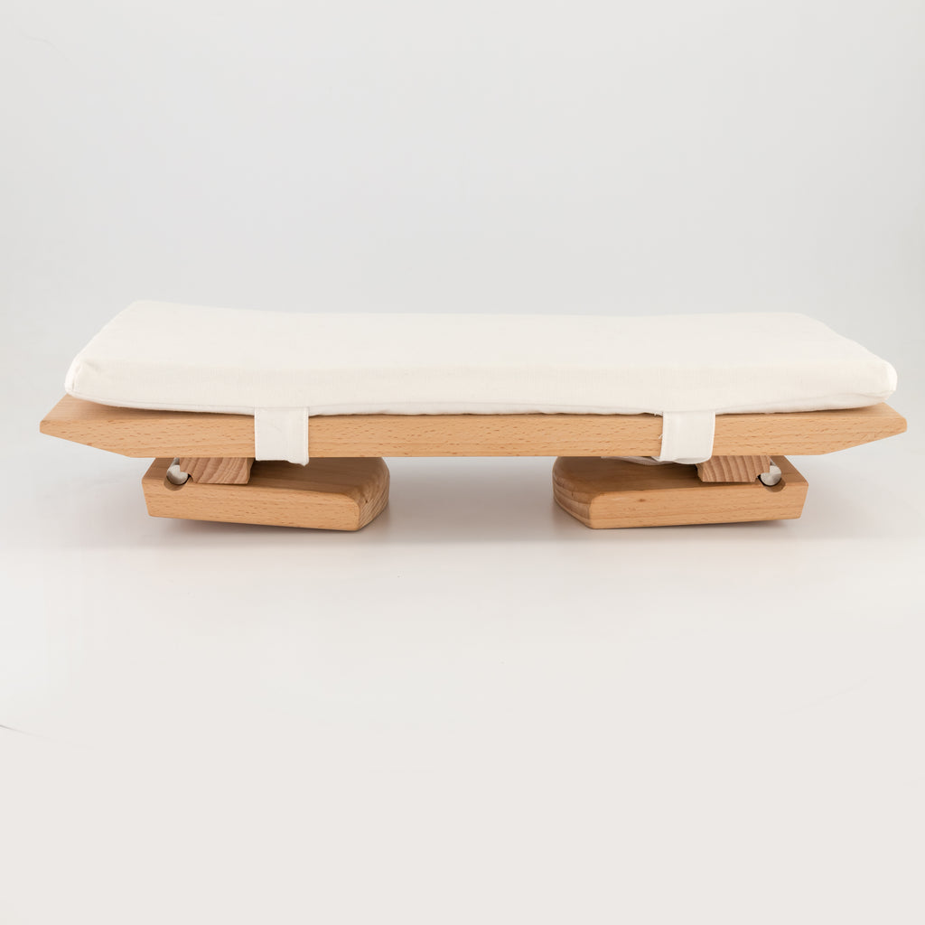 Meditation bench ~ White